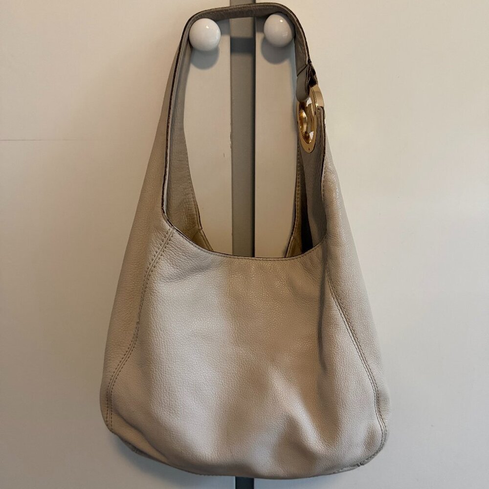 Michael Kors Blush Pebbled Leather Hobo Shoulder Bag - Picture 3 of 6
